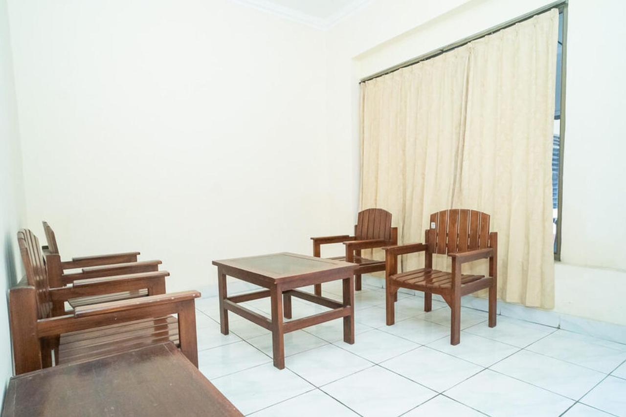 Reddoorz Near Kampus 3 Uty Yogyakarta Hotel Exterior photo