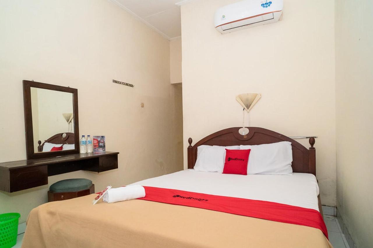 Reddoorz Near Kampus 3 Uty Yogyakarta Hotel Exterior photo