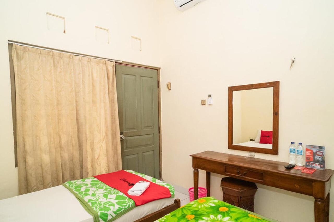 Reddoorz Near Kampus 3 Uty Yogyakarta Hotel Exterior photo