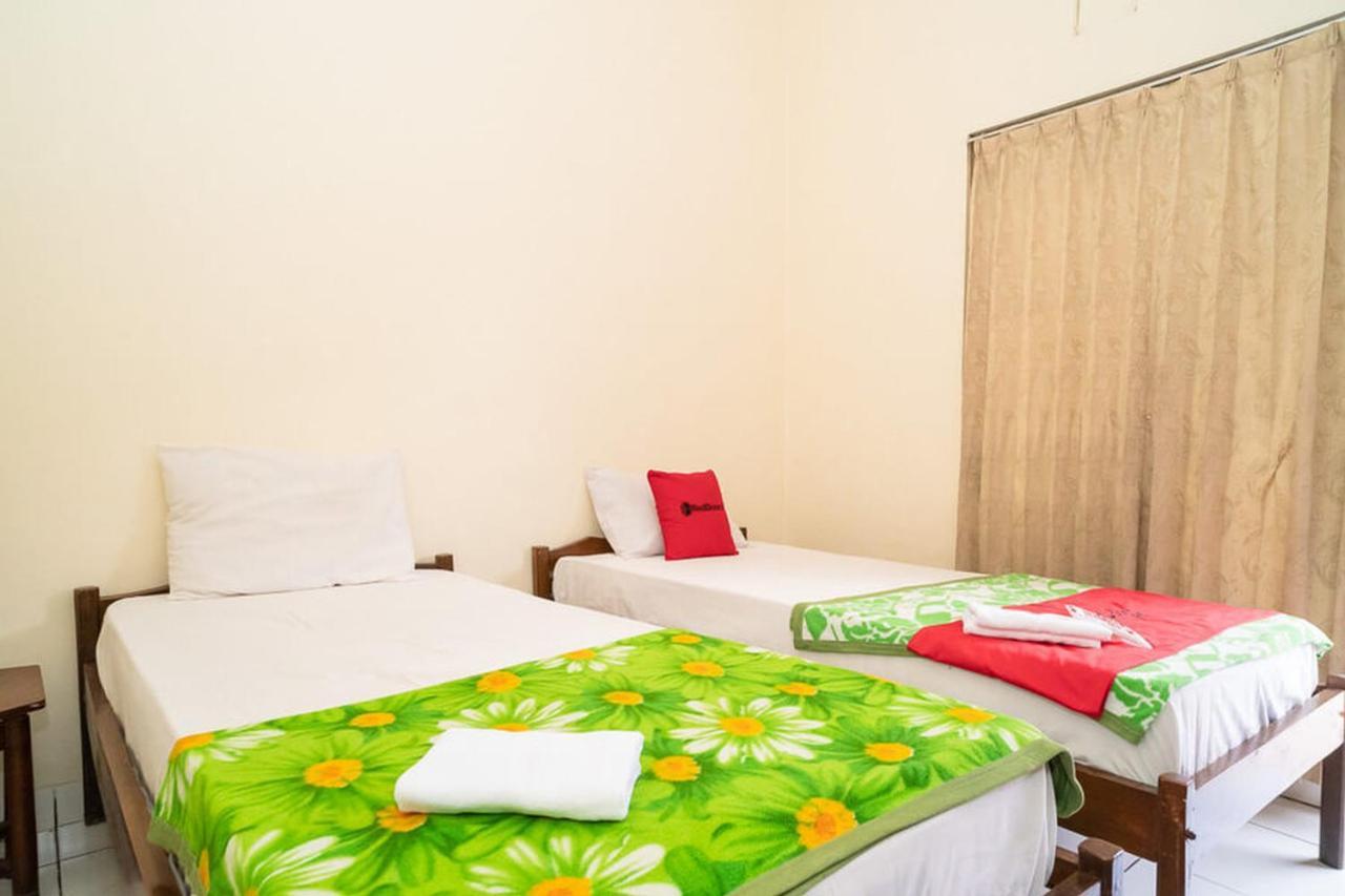 Reddoorz Near Kampus 3 Uty Yogyakarta Hotel Exterior photo