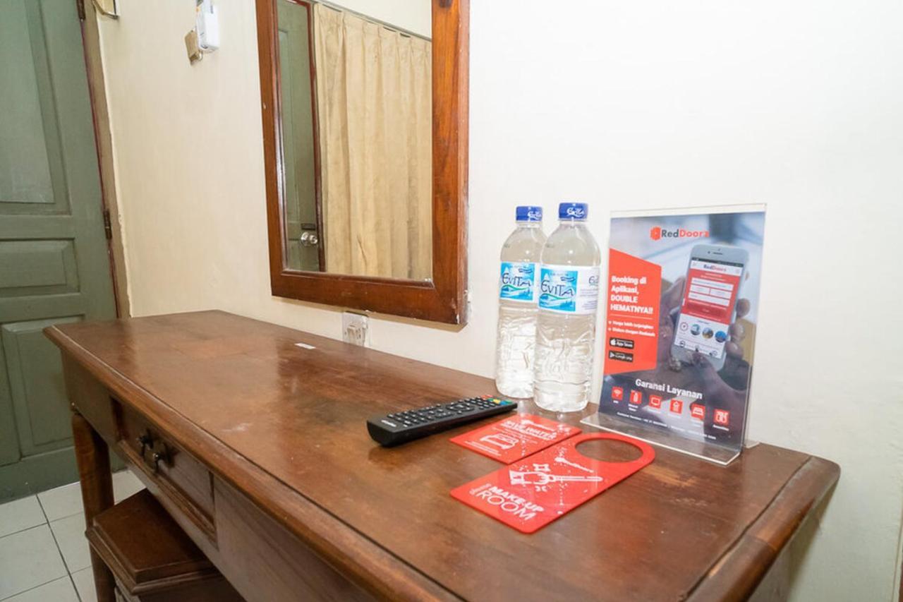 Reddoorz Near Kampus 3 Uty Yogyakarta Hotel Exterior photo